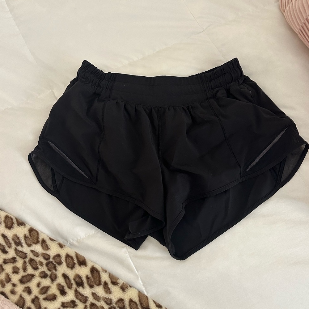 Lululemon shorts size 6